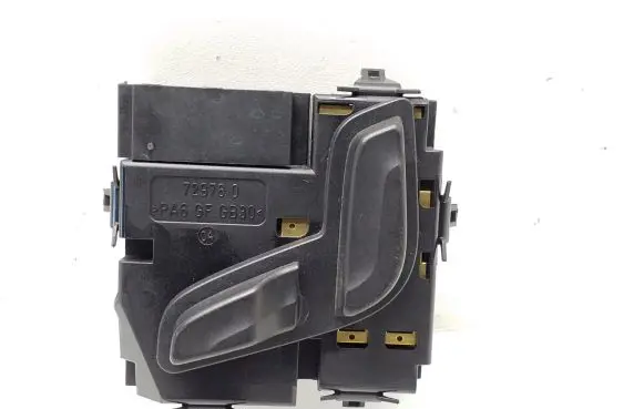 Mercedes-Benz E W212 Seat control switch A2048701958