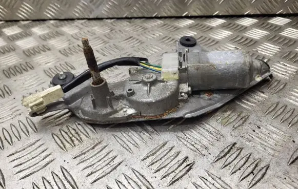 Toyota Prius (NHW20) Rear window wiper motor 8513047010