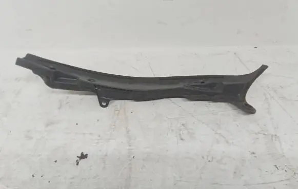 Fender end trim
