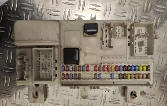 Volvo S40 Fuse box set 31254749 09354473 519096812