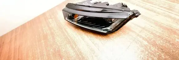Skoda Octavia Mk4 Headlight/headlamp 5E4941015B