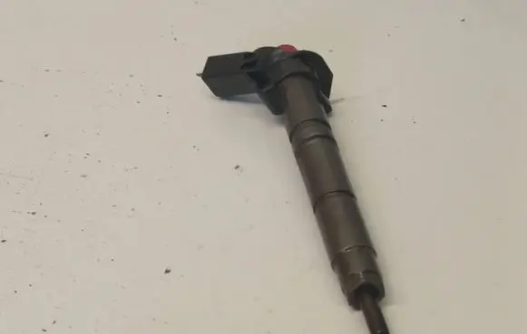 Mercedes-Benz ML W164 Fuel injector A642070 A6420701387 0445115064