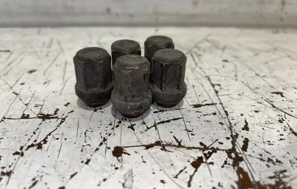 Honda FR-V Nuts/bolts 