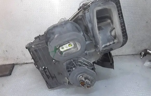 Nissan Qashqai Interior heater climate box assembly 