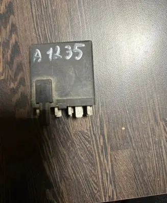 Audi A4 S4 B5 8D Other control units/modules 1H0906123 05340300