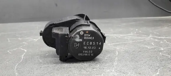 BMW X5 E53 A/C air flow flap actuator/motor 69354429