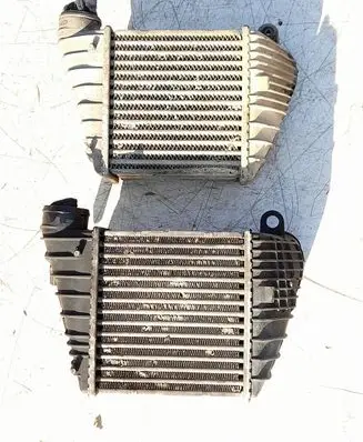 Volkswagen Golf IV Intercooler radiator 1J0145803A