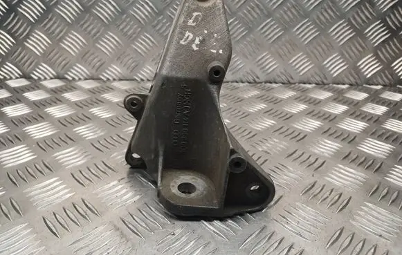 Audi A4 S4 B5 8D Gearbox mounting bracket 8D0399114AJ