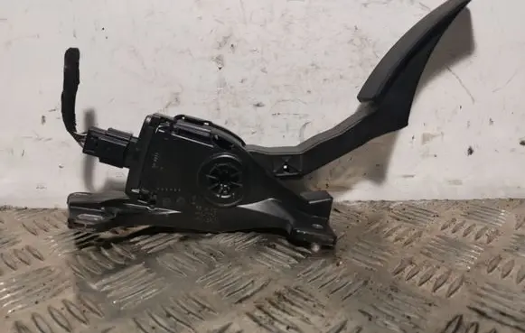 Jeep Grand Cherokee Accelerator throttle pedal 52124785AE
