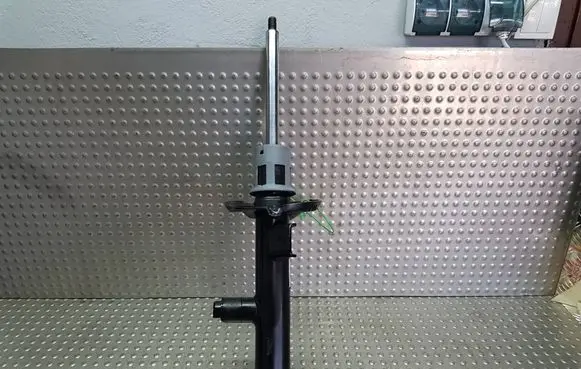 Cupra Born Front shock absorber/damper S26371323 1EA413032N