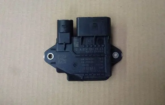 Mercedes-Benz Vito Viano W639 Glow plug pre-heat relay A6549009900-T-II