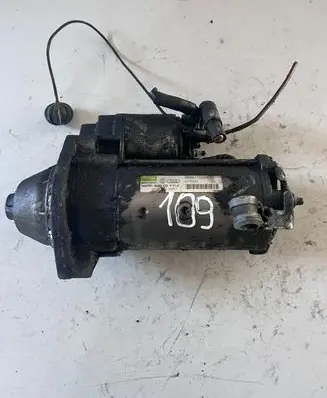 Volkswagen PASSAT B5.5 Starter motor 068911024E D7R33 1807010020CG
