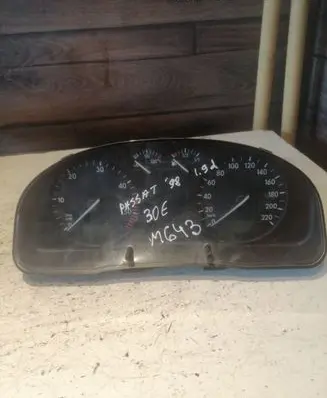 Volkswagen PASSAT B5.5 Speedometer (instrument cluster)