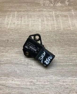 Audi A6 S6 C6 4F Air pressure sensor 038906051B 0281002339