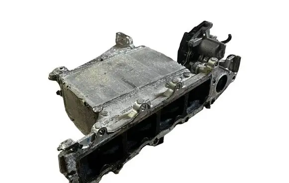 Volkswagen Golf VII Intake manifold 04L131501N V29055543 DC203111M