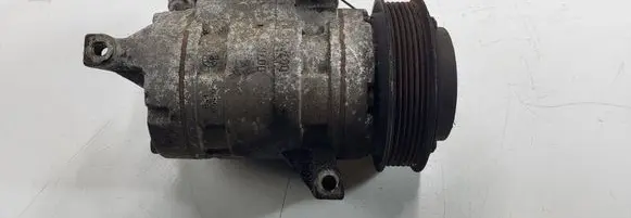 Opel Insignia A Air conditioning (A/C) compressor (pump) 687997689 13220076