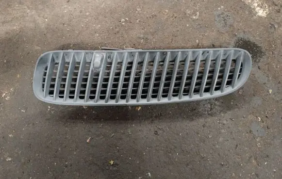 BMW X5 E53 Bonnet/hood grill 51137113727