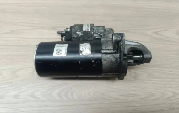 Volvo V70 Starter motor 25-3396 02-00965