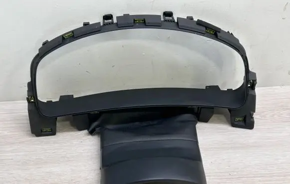 Volkswagen Touareg II Dashboard trim 7P6858560 7P18583491