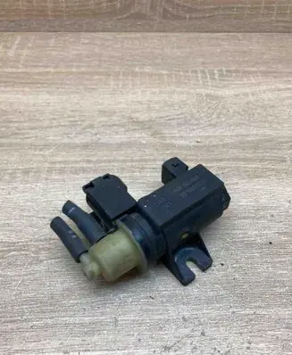 Opel Meriva B Turbo solenoid valve 70308500 898105