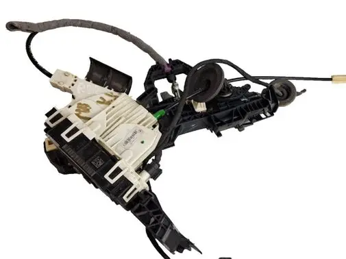 Mercedes-Benz E W212 Front door lock A2077600140 A2047600534 A2047201535