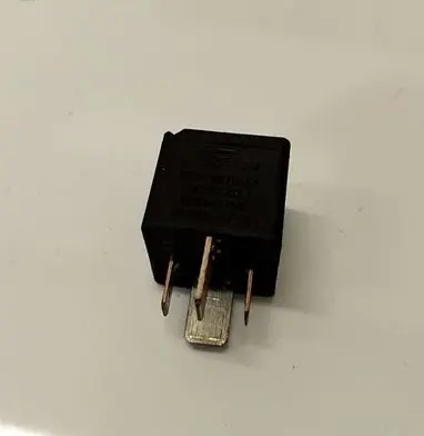 Skoda Fabia Mk2 (5J) Other relay 7M0951253A