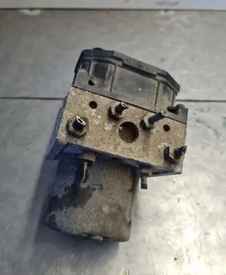 Ford Mondeo Mk III ABS Pump 0265800007