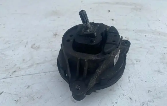 BMW 1 F20 F21 Engine mount bracket 6787657 030112