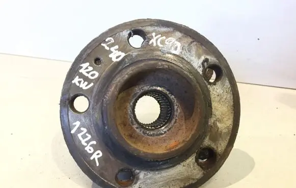 Volvo XC90 Front wheel bearing hub 