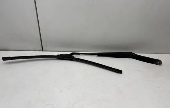 Seat Ibiza IV (6J,6P) Front wiper blade arm 6J1955409