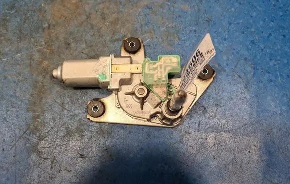 Mitsubishi Lancer VIII Rear window wiper motor