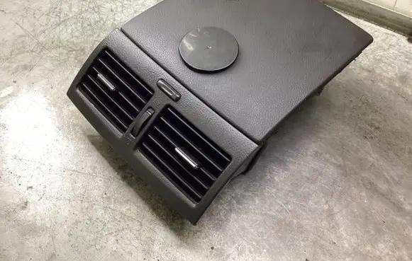 Toyota Avensis Verso Dash center air vent grill 5540544230