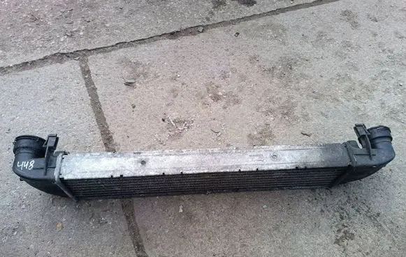 Mercedes-Benz C W203 Intercooler radiator 2035000400