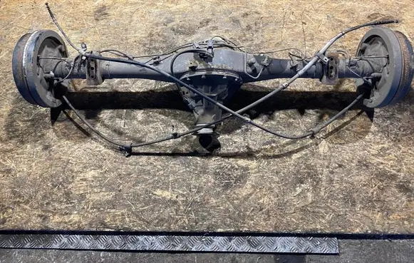 Mitsubishi L200 Rear axle beam SH284X