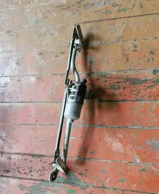 Audi A4 S4 B6 8E 8H Front wiper linkage and motor