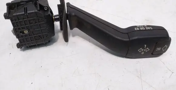 BMW 5 E39 Indicator stalk 8352172