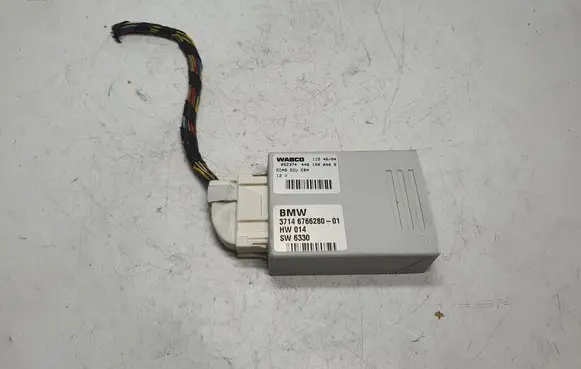 BMW 5 E60 E61 Air suspension control unit module (rear) 6766280 37146766280 6784314