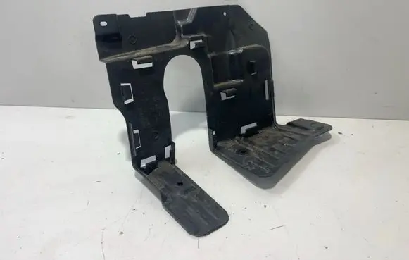 BMW X7 G07 Front underbody cover/under tray 7424918