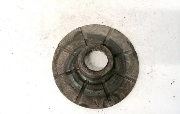 Opel Insignia A Front coil spring rubber mount 9053849696