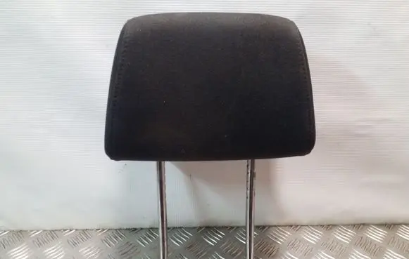 BMW 1 E81 E87 Front seat headrest 