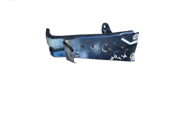 Mazda 2 Fender mounting bracket 