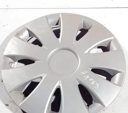 Citroen Xsara Picasso R15 wheel hub/cap/trim 