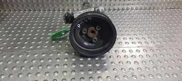Volkswagen Polo III 6N 6N2 6NF Power steering pump 032145157A