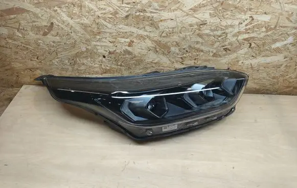 KIA Ceed Headlight/headlamp 92102J7500 92102J7