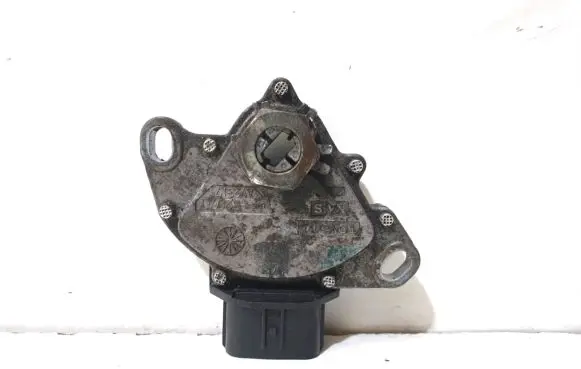 Toyota RAV 4 (XA40) Other gearbox part 52070AV2317