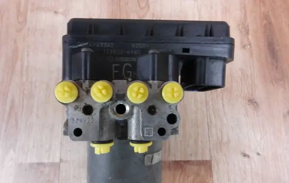 Mazda 6 ABS Pump GDK4437A0
