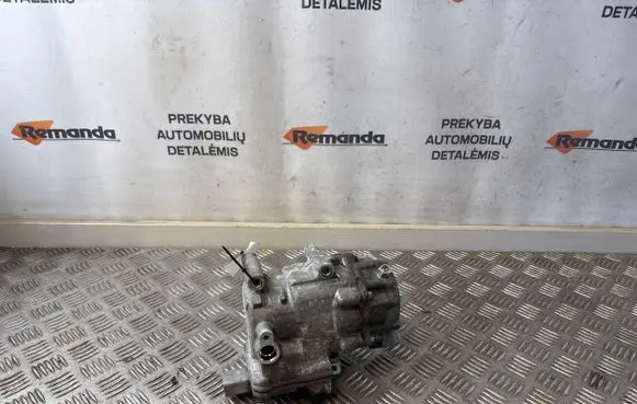 Toyota Auris E180 Air conditioning (A/C) compressor (pump) 0422001032