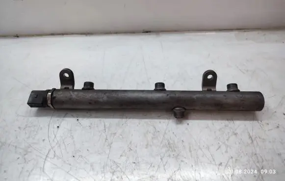 Mercedes-Benz S W221 Fuel main line pipe A6420703093