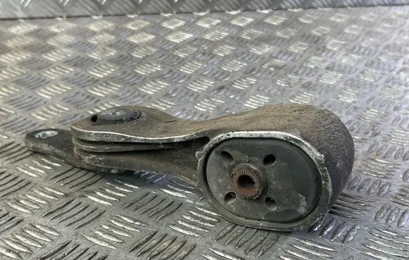 Seat Alhambra (Mk1) Engine mount bracket