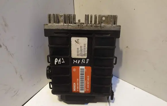 Volkswagen PASSAT B3 Engine control unit/module 0280000736 443907403E